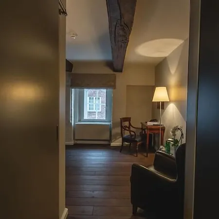 Anno 1216 Hotel