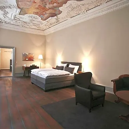 Hotel Anno 1216 2*